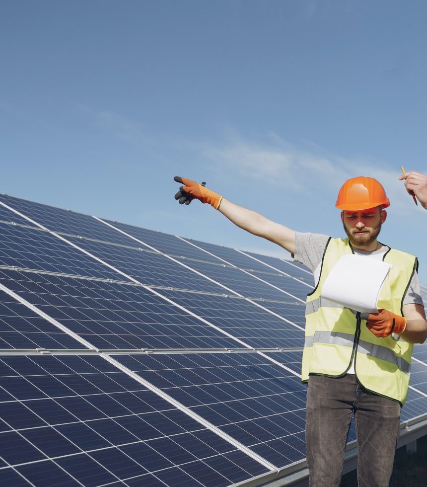 foreman-and-businessman-at-solar-energy-station